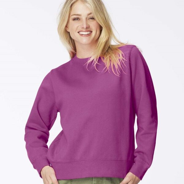 Garment-Dyed Women’s Sweatshirt Thumbnail